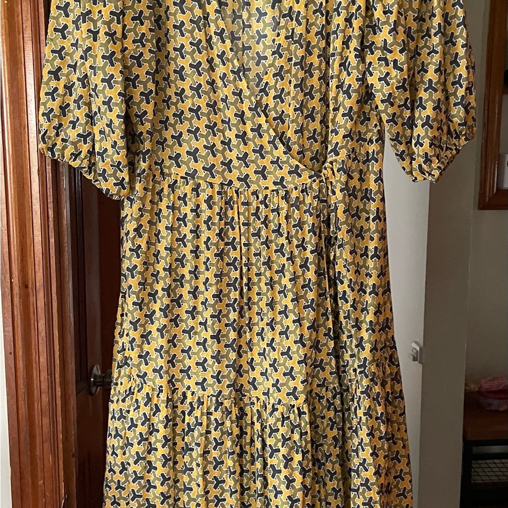 The white lotus cotton wrap dress from Banana Republic